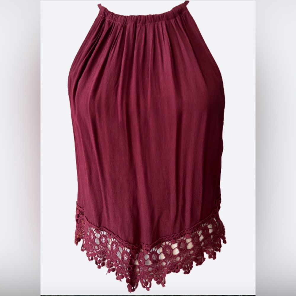 Urban Look | NWOT Burgundy High-Neck Top